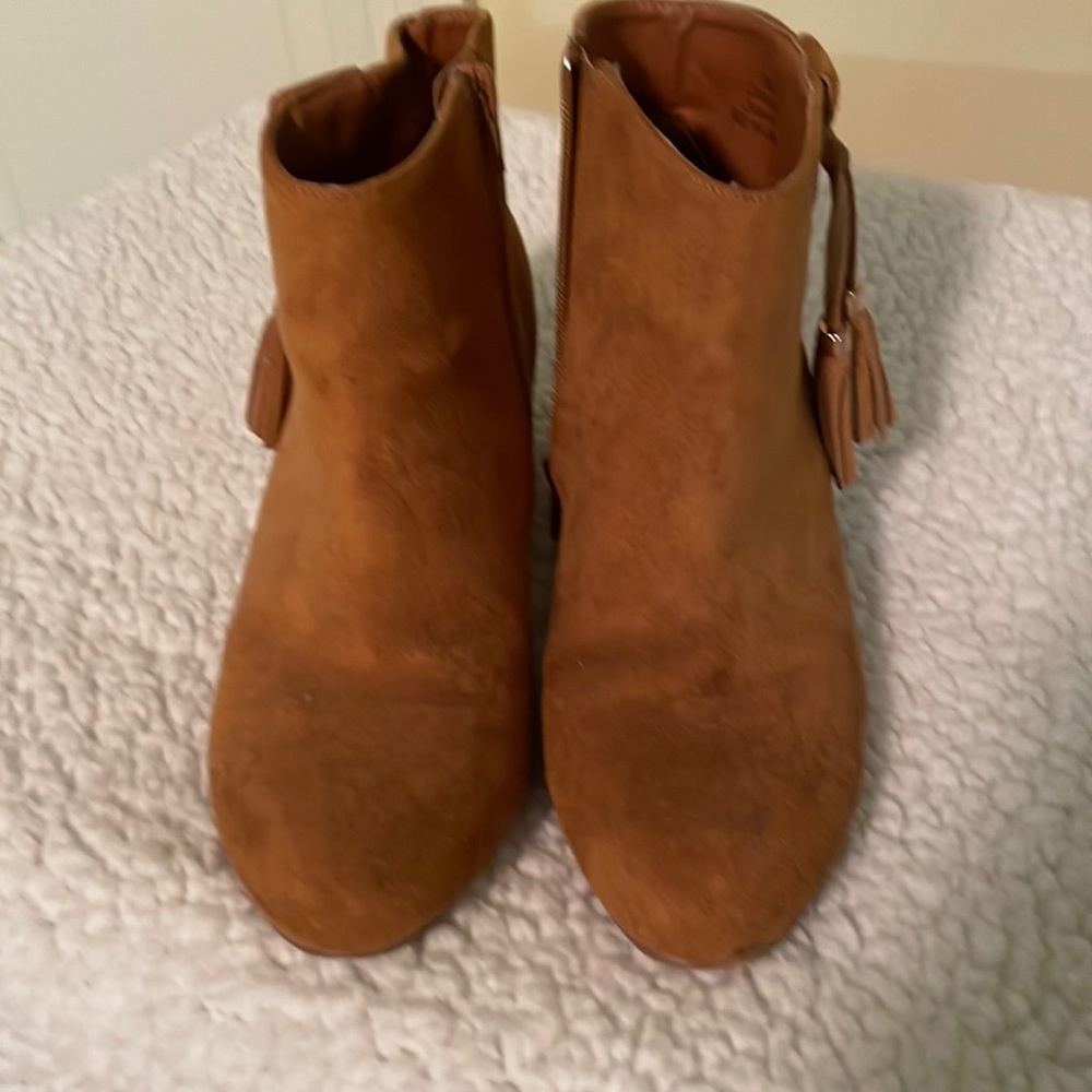 Faux suede booties, good condition